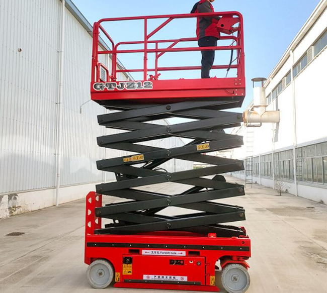 南坤镇自行走移动式升降机